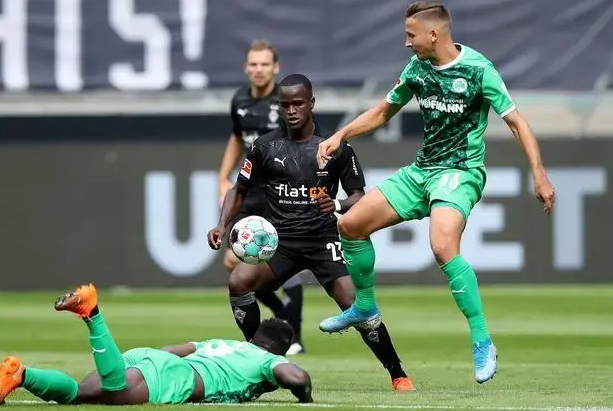 德乙联赛第9轮, 埃弗斯堡6-0菲尔特