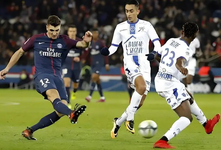 南特主场迎战里尔, 最终2-0收官