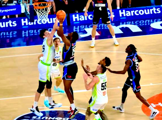 【篮球】周四301澳篮联推荐：东南墨尔本凤凰VS阿德莱德36人